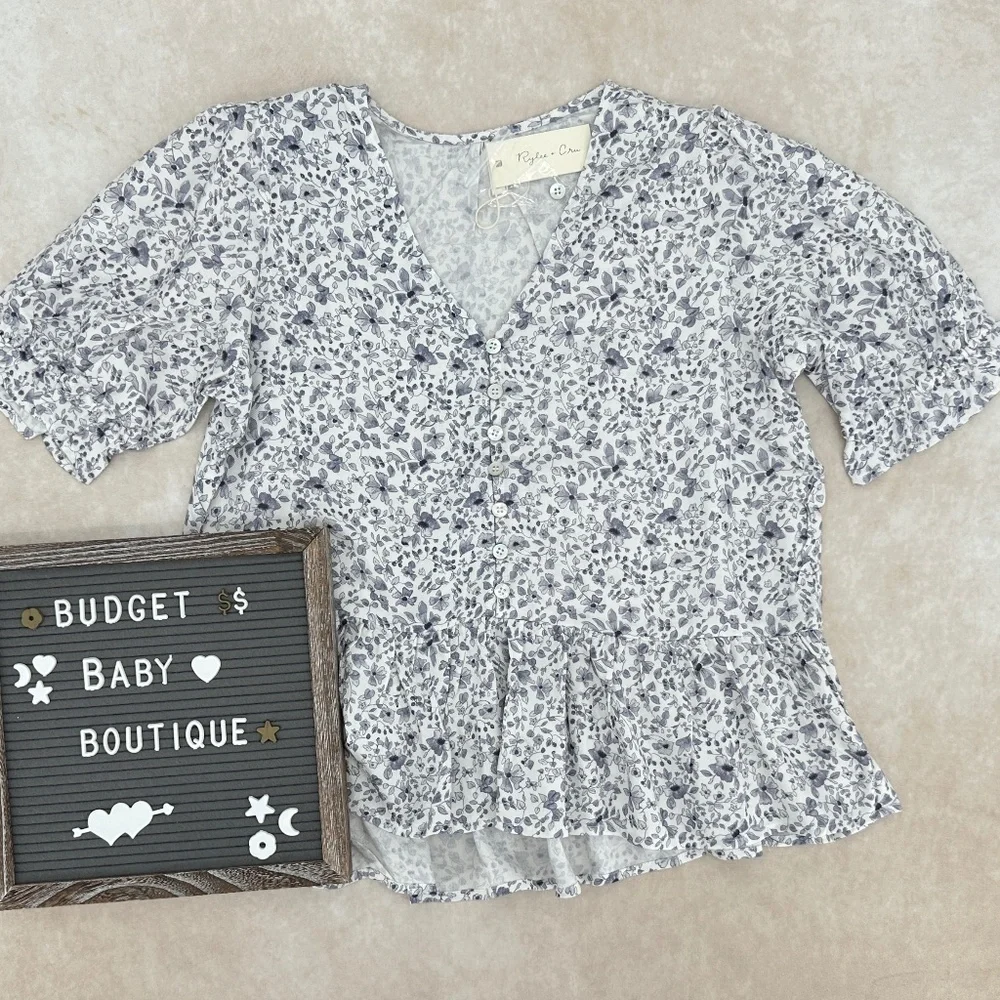 New Rylee + Cru Blue Floral Maddy Blouse - Picture 1 of 2